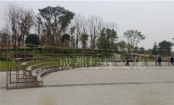 六梯合影站架