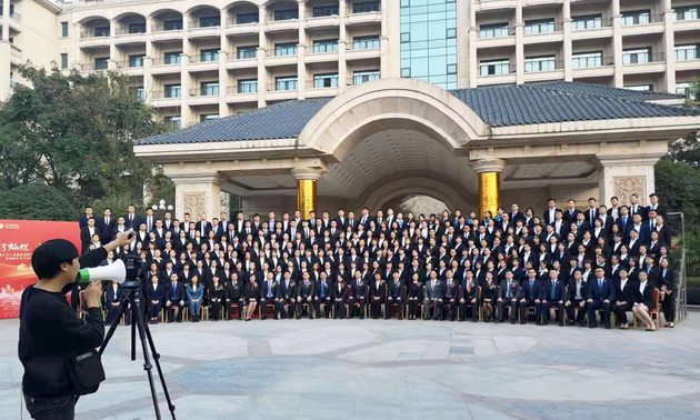 300人集体照拍摄花絮